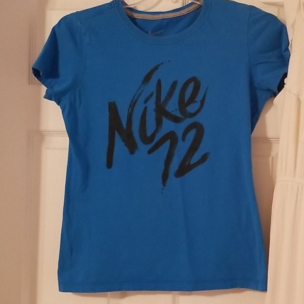 Ladies Nike T-shirt